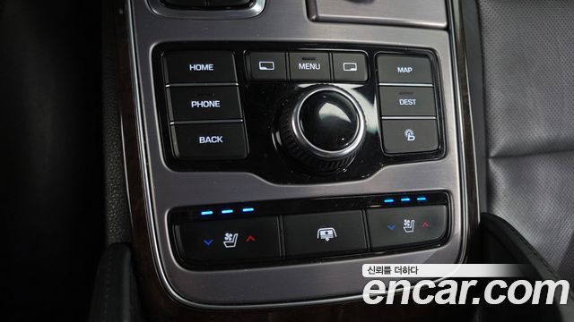 Hyundai Equus 2014 — photo 16