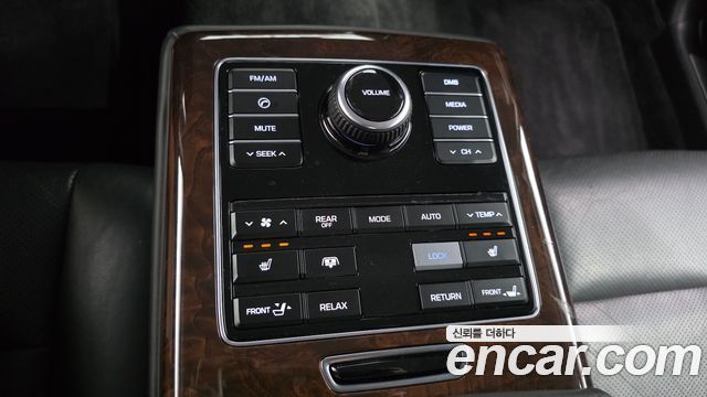 Hyundai Equus 2014 — photo 17