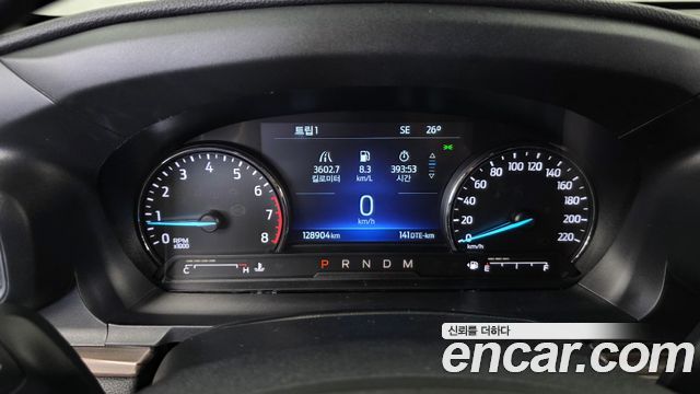 Ford Explorer 2020 — photo 8