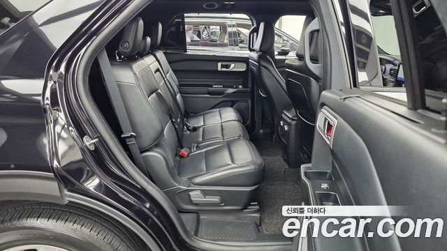 Ford Explorer 2020 — photo 12