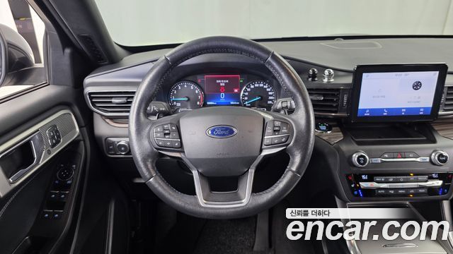 Ford Explorer 2020 — photo 13