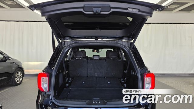 Ford Explorer 2020 — photo 20