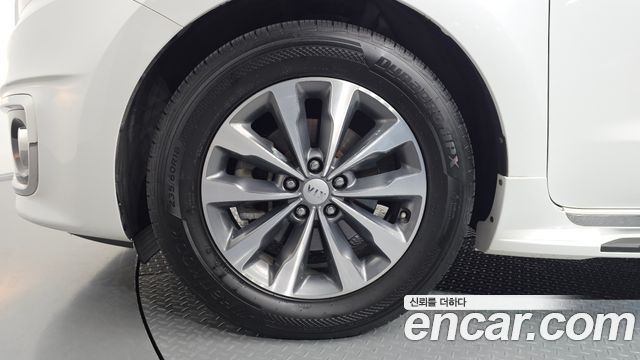 Kia Canival 2016 — photo 5