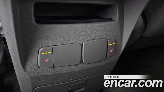 Kia Canival 2016 — photo 23