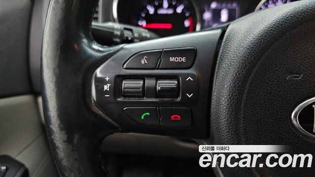 Kia Canival 2016 — photo 30
