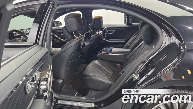 Mercedes-Benz S-Class 2021 — photo 17