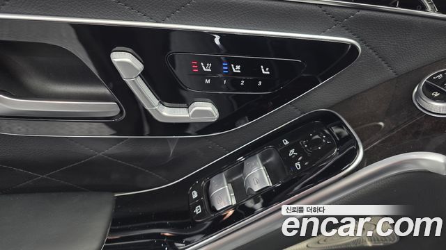 Mercedes-Benz S-Class 2021 — photo 29