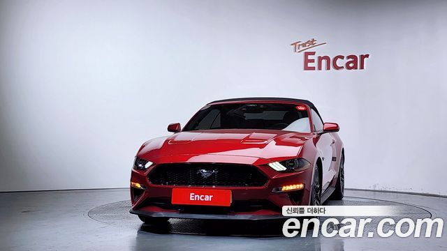Ford Mustang 2022 — photo 3