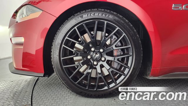 Ford Mustang 2022 — photo 5