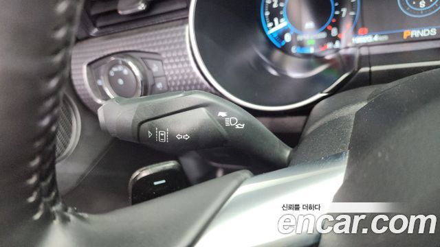 Ford Mustang 2022 — photo 30