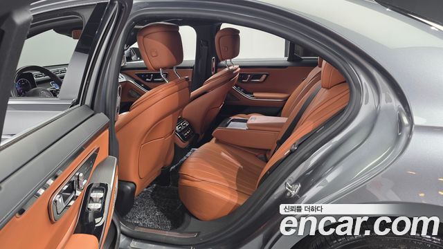 Mercedes-Benz S-Class 2021 — photo 17