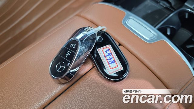 Mercedes-Benz S-Class 2021 — photo 23