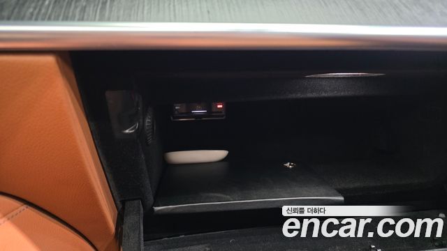 Mercedes-Benz S-Class 2021 — photo 30