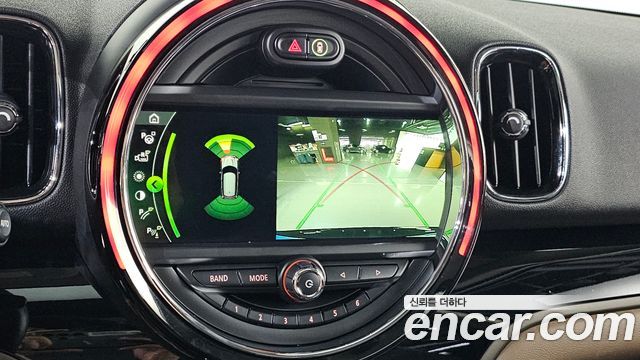 Mini Countryman 2018 — photo 20