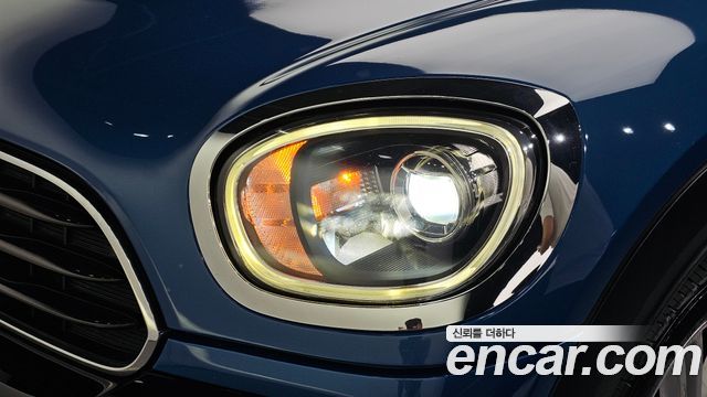 Mini Countryman 2018 — photo 8