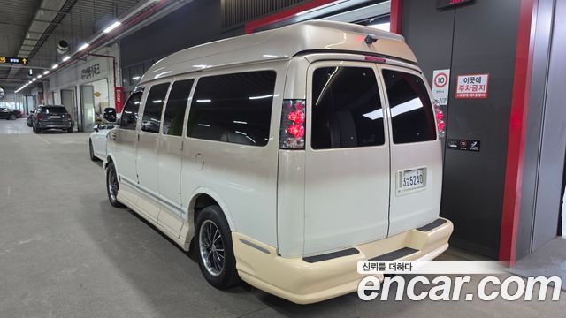 Chevrolet Express Van 2006 — photo 2