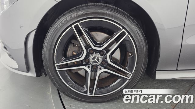 Mercedes-Benz CLA-Class 2021 — photo 5