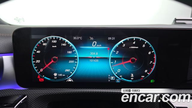 Mercedes-Benz CLA-Class 2021 — photo 11