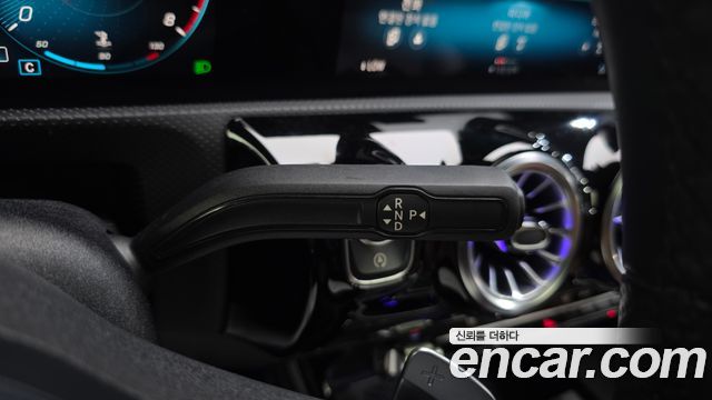 Mercedes-Benz CLA-Class 2021 — photo 12