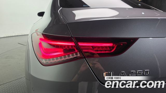 Mercedes-Benz CLA-Class 2021 — photo 9