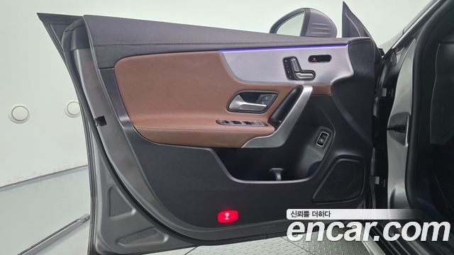 Mercedes-Benz CLA-Class 2021 — photo 14