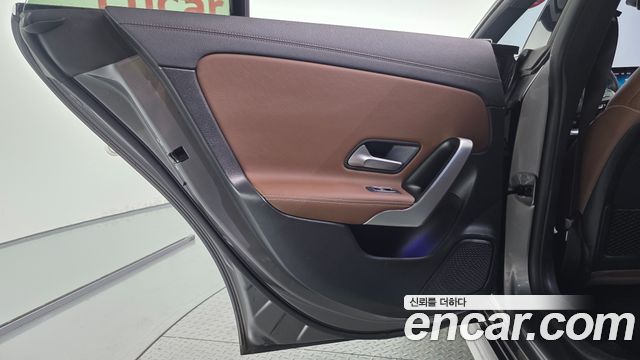 Mercedes-Benz CLA-Class 2021 — photo 15