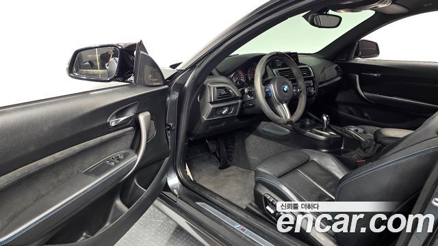 BMW M2 2017 — photo 13