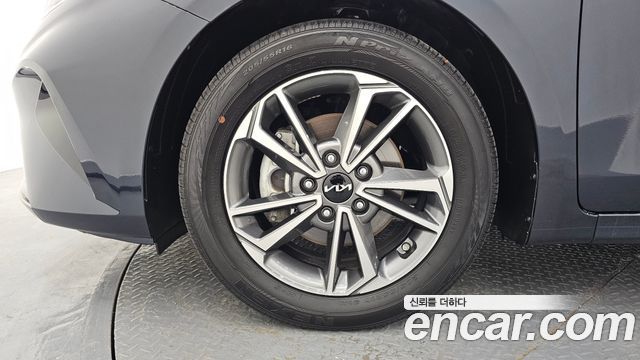 Kia K3 2022 — photo 5