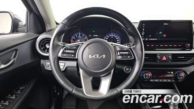 Kia K3 2022 — photo 21