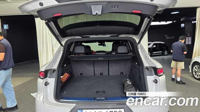 Porsche Cayenne 2025 — photo 26