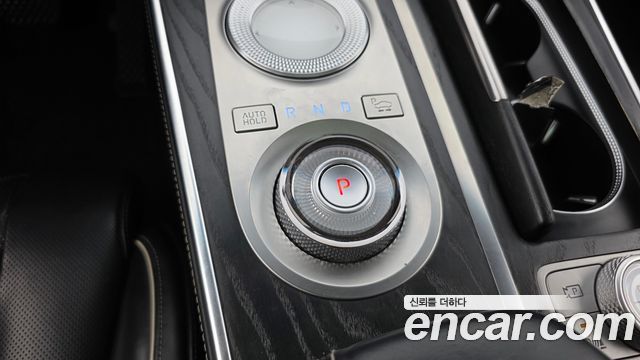 Genesis GV80 2020 — photo 9