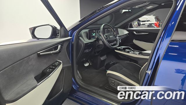 Kia EV6 2022 — photo 10