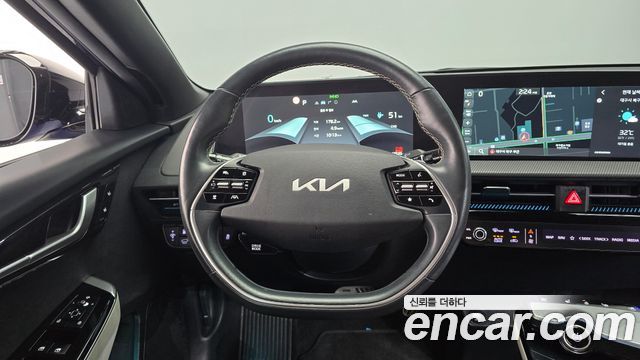 Kia EV6 2022 — photo 13