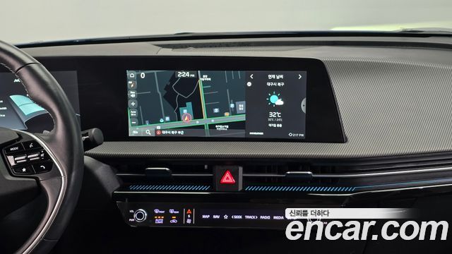 Kia EV6 2022 — photo 18
