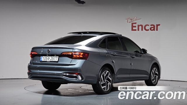 Volkswagen Jetta 2023 — photo 2