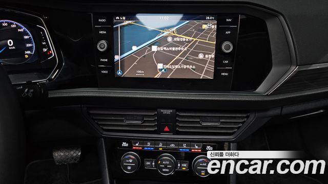 Volkswagen Jetta 2023 — photo 20