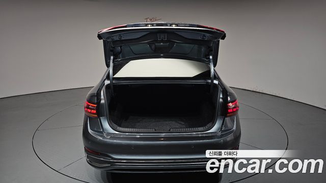 Volkswagen Jetta 2023 — photo 26