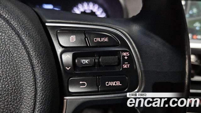 Kia K5 2018 — photo 17