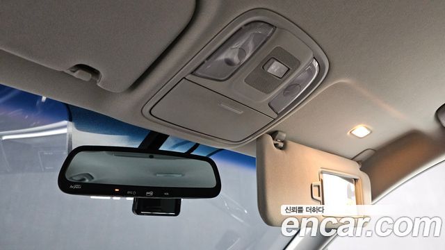 Kia K5 2018 — photo 19