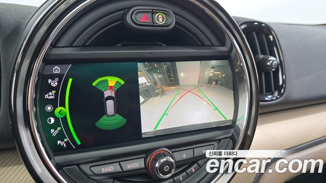 Mini Countryman 2020 — photo 23