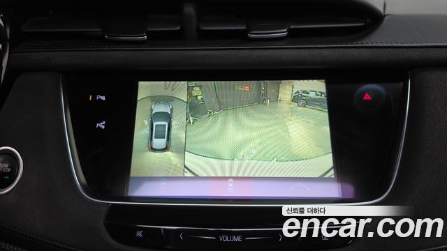 Cadillac XT5 2018 — photo 16