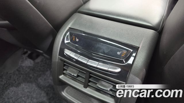 Cadillac XT5 2018 — photo 19