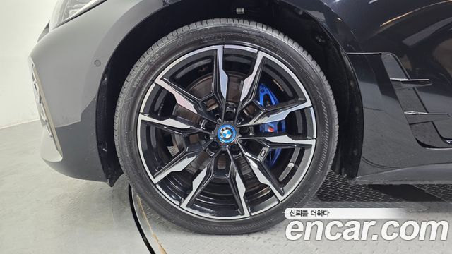 BMW i4 2024 — photo 5