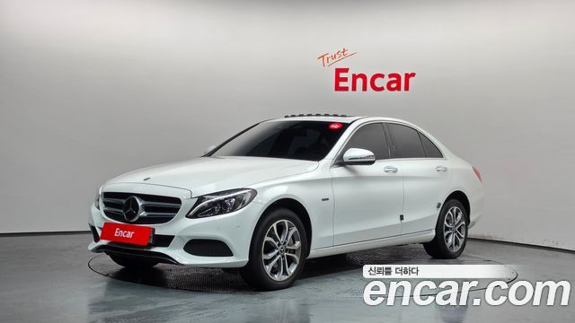 Mercedes-Benz C-Class 2018 — photo 1