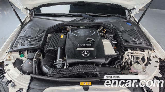 Mercedes-Benz C-Class 2018 — photo 6