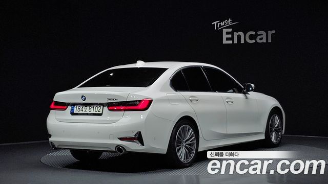 BMW 3-Series 2021 — photo 2