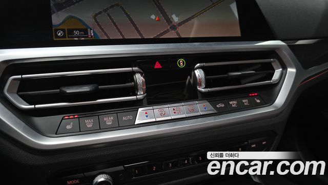 BMW 3-Series 2021 — photo 27