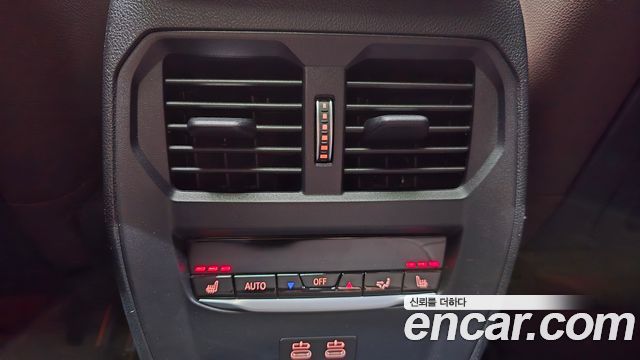 BMW 3-Series 2021 — photo 33