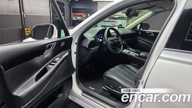Genesis GV80 2023 — photo 13