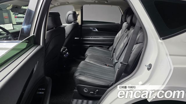 Genesis GV80 2023 — photo 16